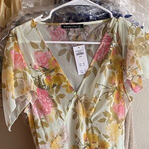 Abercrombie & Fitch Floral ruffle dress